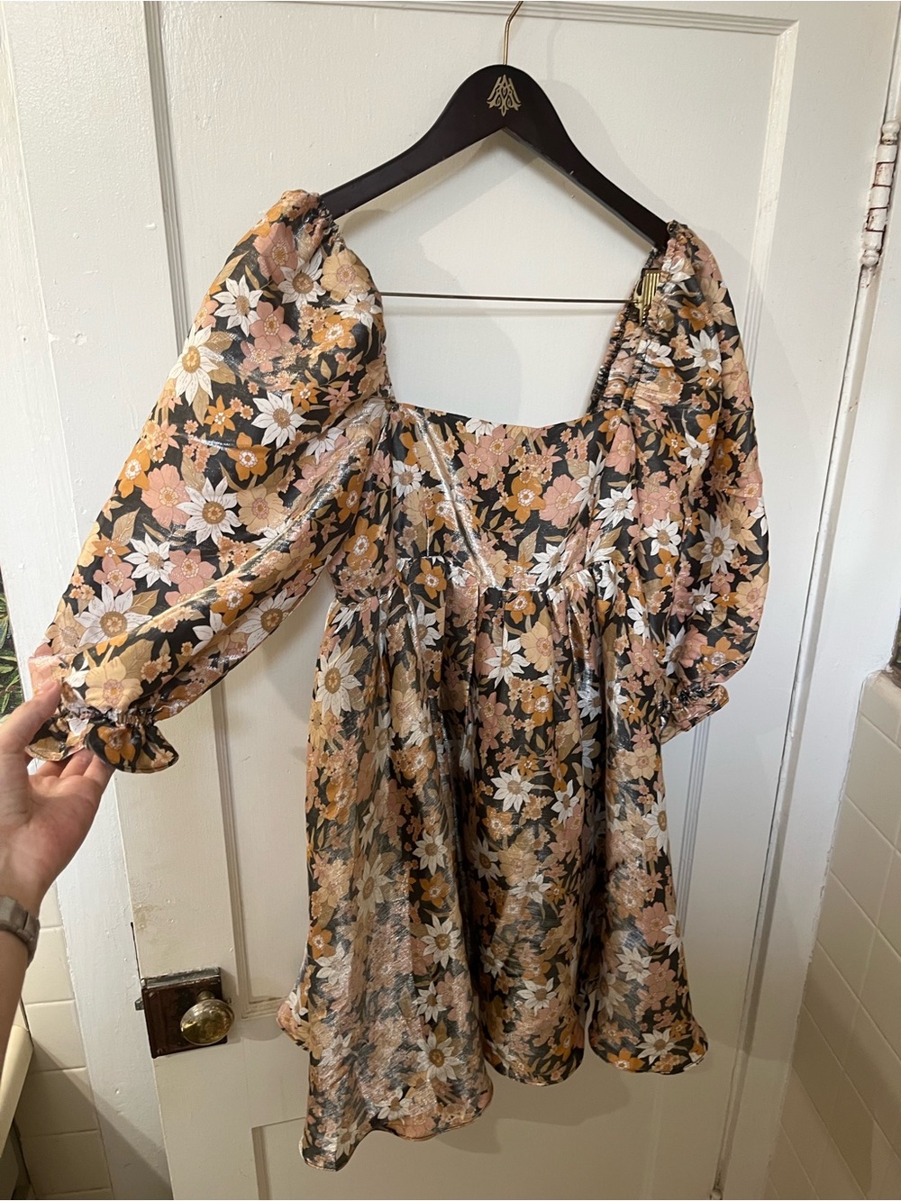 Storia Floral Shimmer Puff Sleeve Babydoll Mini Dress Size Medium EUC